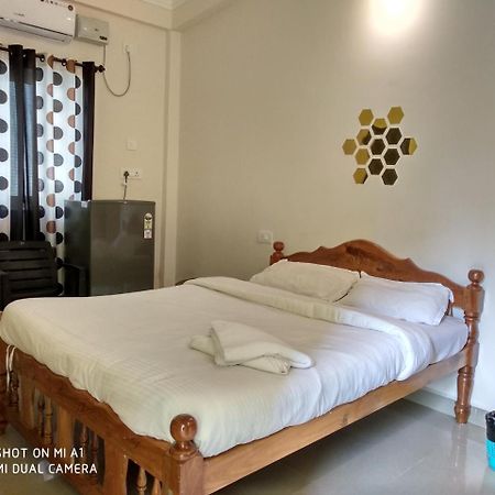 Candolim Beach Place Exterior foto