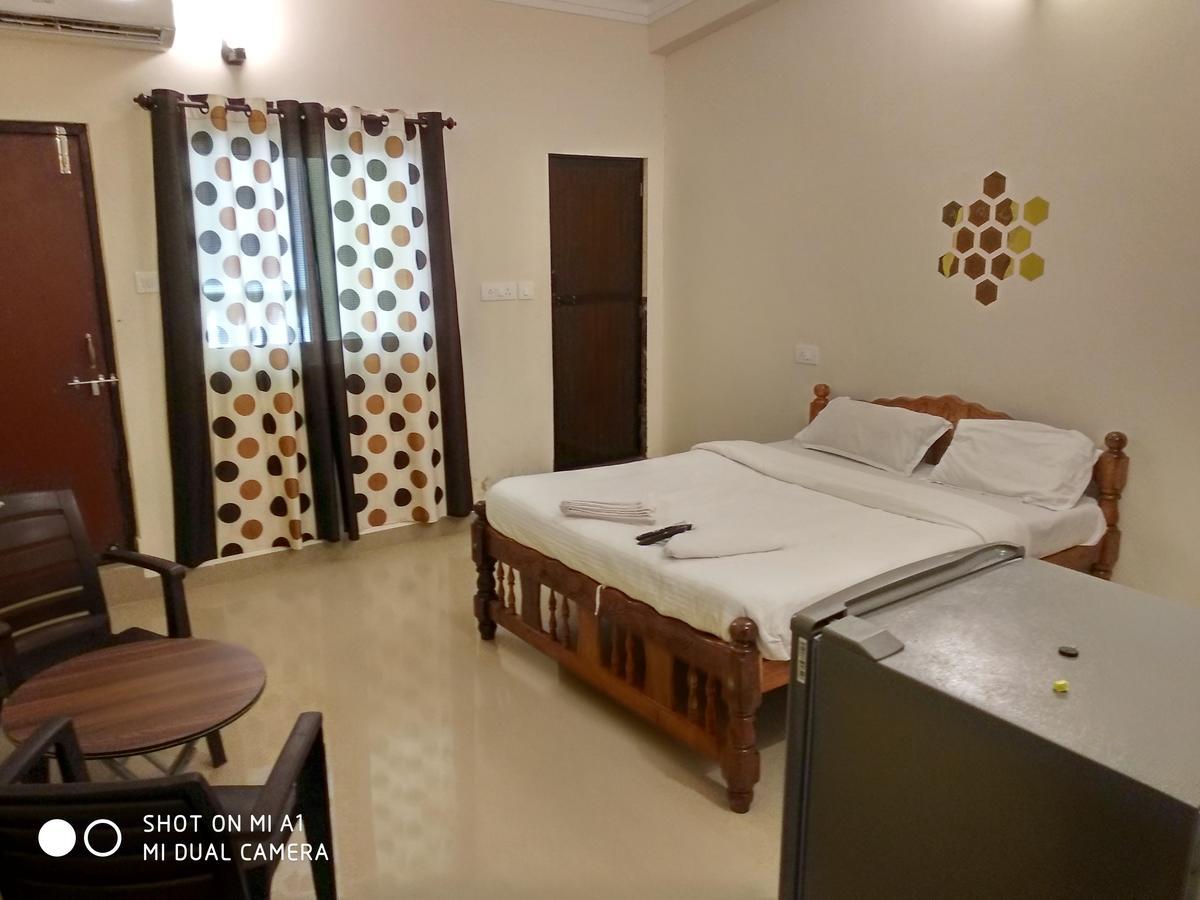 Candolim Beach Place Exterior foto