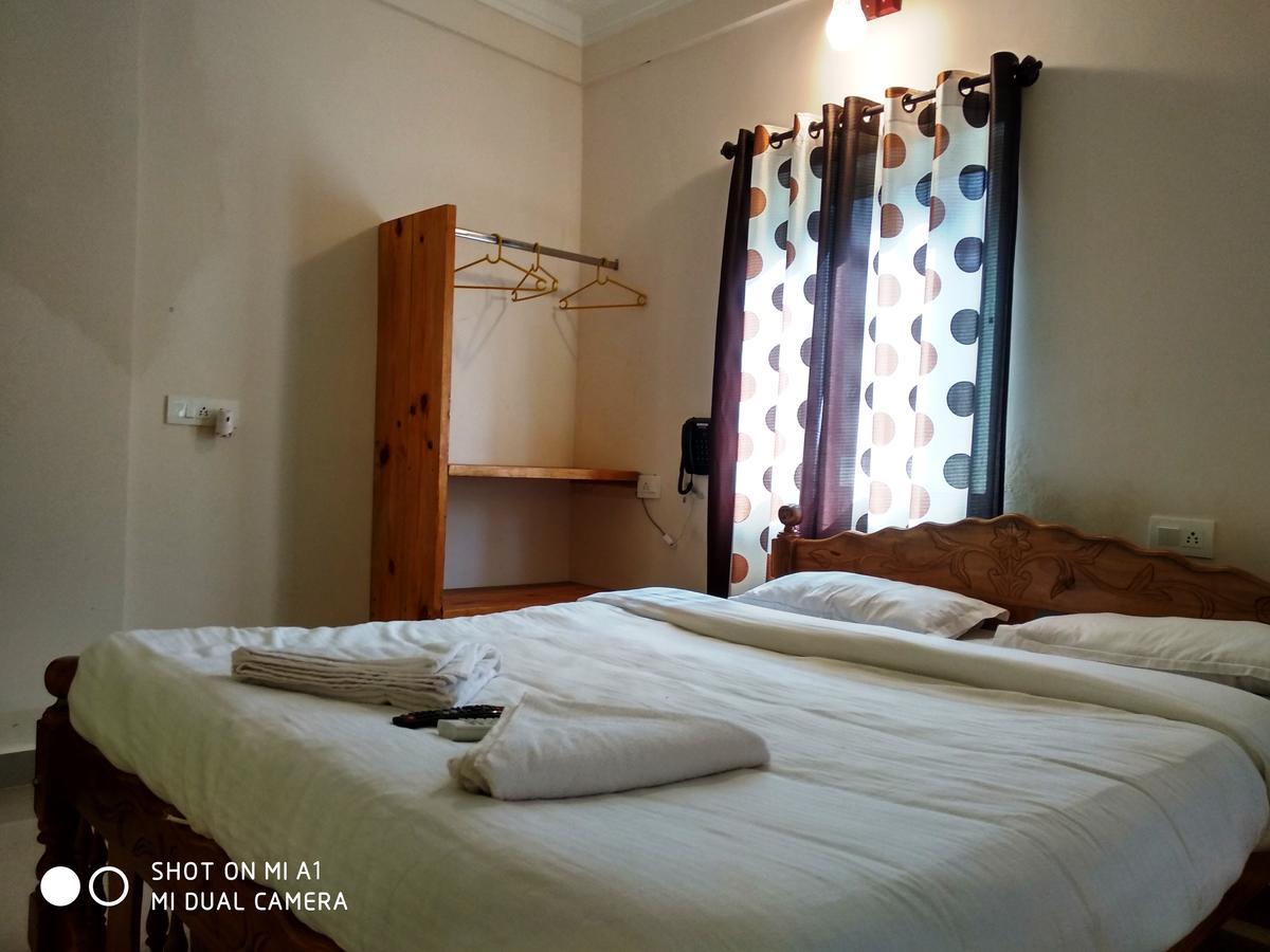 Candolim Beach Place Exterior foto