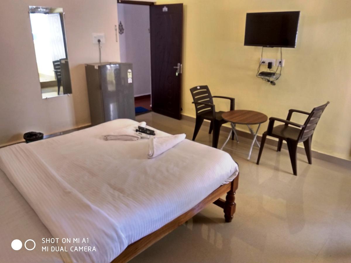 Candolim Beach Place Exterior foto