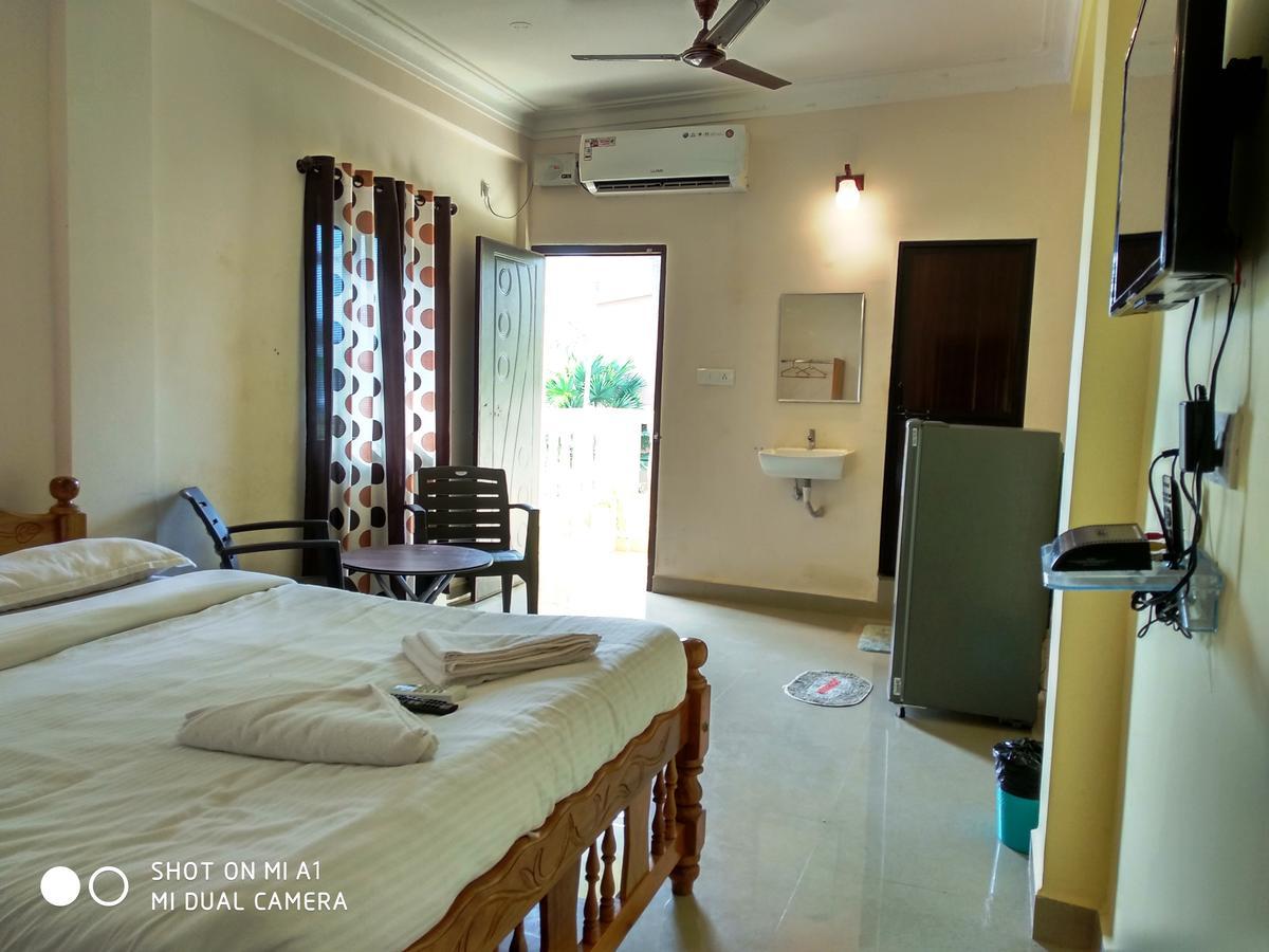 Candolim Beach Place Exterior foto