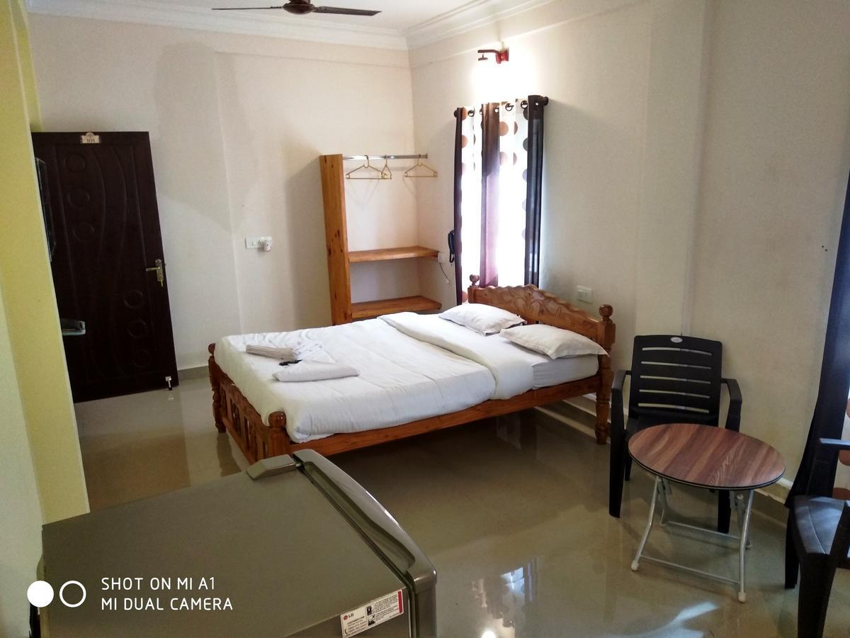 Candolim Beach Place Exterior foto